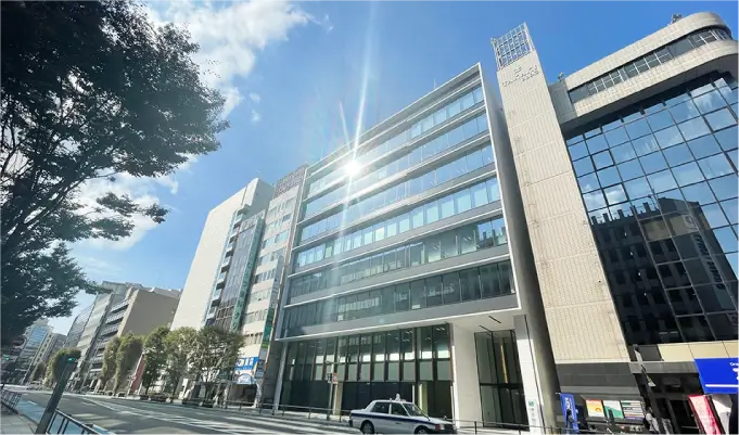 九州支社 I-FOREST博多駅前の外観